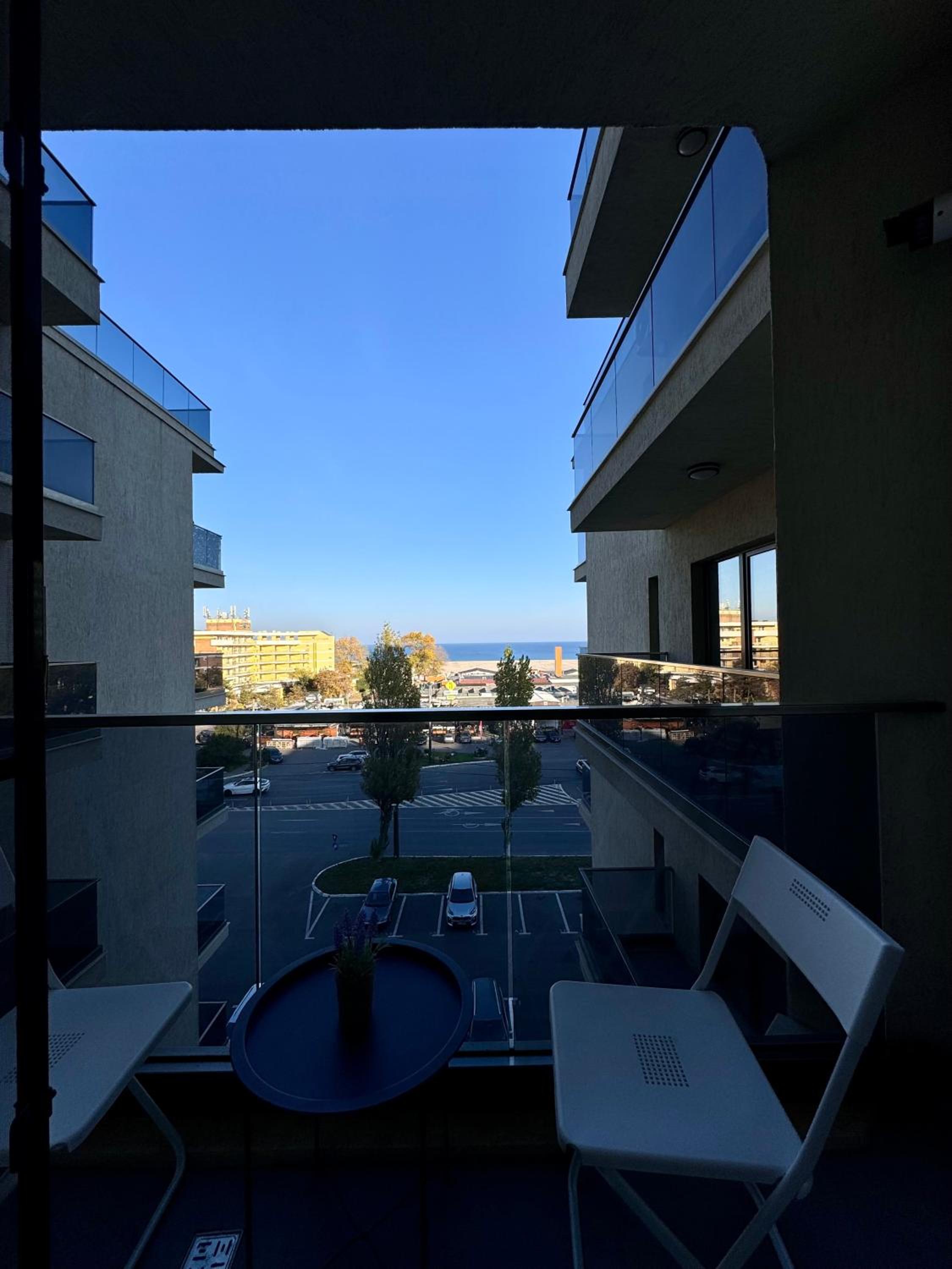 Solid House Apartments Mamaia