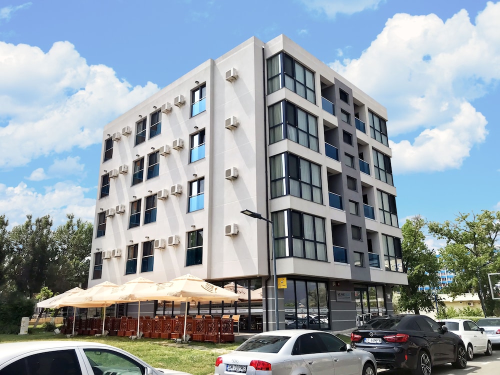 Milano Blue Mamaia